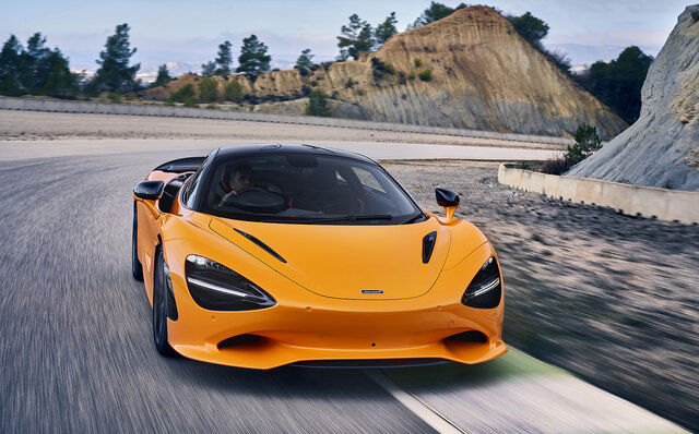 もっとも軽量かつもっともパワフル──マクラーレン 750Sがデビュー｜McLaren