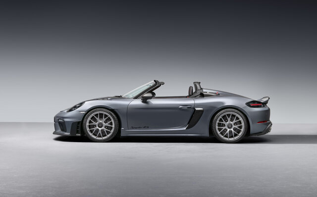 911GT3譲りの心臓を持つ初のミッドシップスパイダー「718スパイダーRS」がデビュー|Porsche 911GT3譲りの心臓を持つ初のミッドシップスパイダー「718スパイダーRS」がデビュー|Porsche