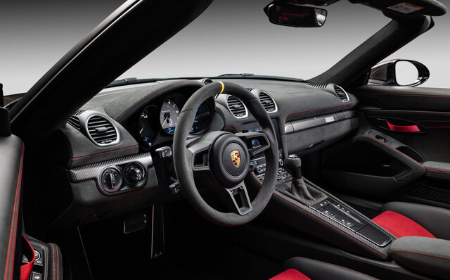 911GT3譲りの心臓を持つ初のミッドシップスパイダー「718スパイダーRS」がデビュー|Porsche 911GT3譲りの心臓を持つ初のミッドシップスパイダー「718スパイダーRS」がデビュー|Porsche