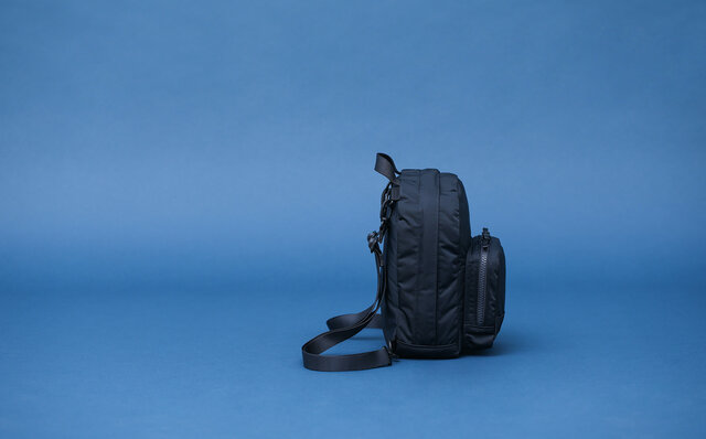 ネイビーが醸し出す上品さと機能性を体感。『MASTER NAVY」シリーズの新型登場｜RAMIDUS 