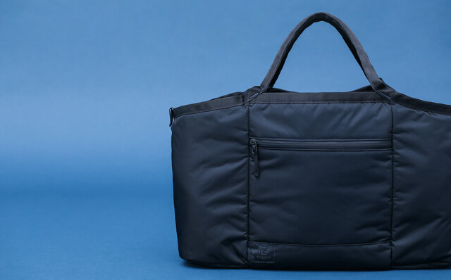 ネイビーが醸し出す上品さと機能性を体感。『MASTER NAVY」シリーズの新型登場｜RAMIDUS 