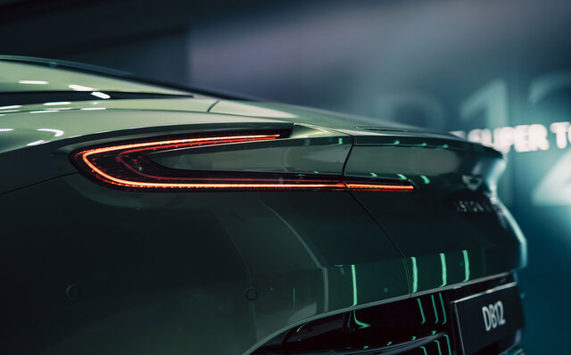 アストンマーティンの次世代スポーツカーを先導──アストンマーティンが新型DB12を発表|ASTON MARTIN アストンマーティンの次世代スポーツカーを先導──アストンマーティンが新型DB12を発表|ASTON MARTIN