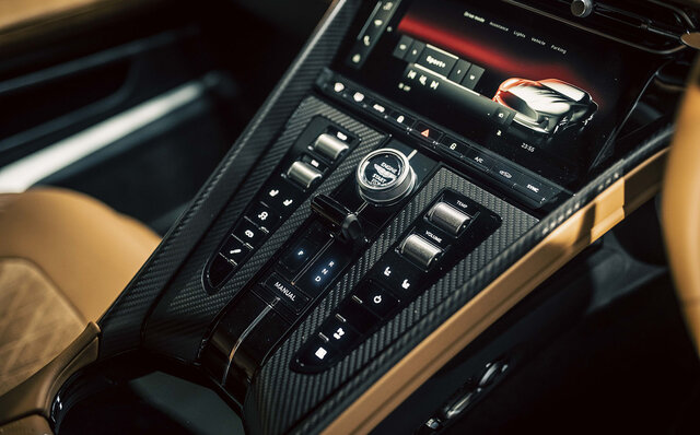 アストンマーティンの次世代スポーツカーを先導──アストンマーティンが新型DB12を発表|ASTON MARTIN アストンマーティンの次世代スポーツカーを先導──アストンマーティンが新型DB12を発表|ASTON MARTIN