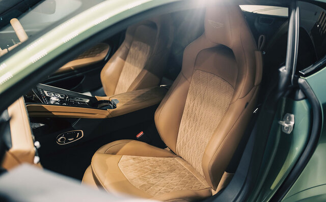 アストンマーティンの次世代スポーツカーを先導──アストンマーティンが新型DB12を発表|ASTON MARTIN アストンマーティンの次世代スポーツカーを先導──アストンマーティンが新型DB12を発表|ASTON MARTIN