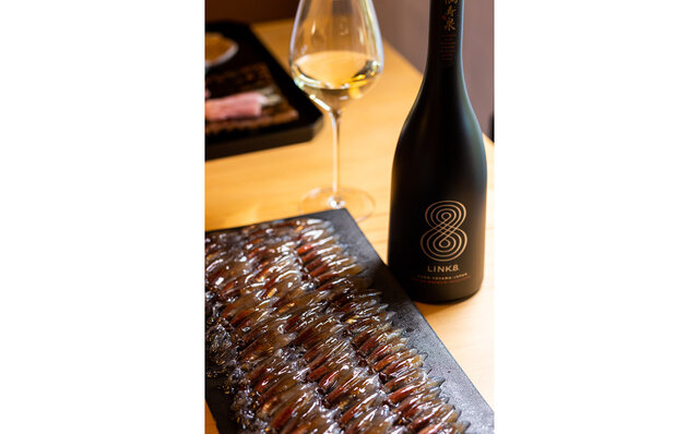 銘酒・満寿泉が手掛ける「リンク８」の食中酒としての魅力を、地元富山の美食巡りのなかで堪能｜FEATURE