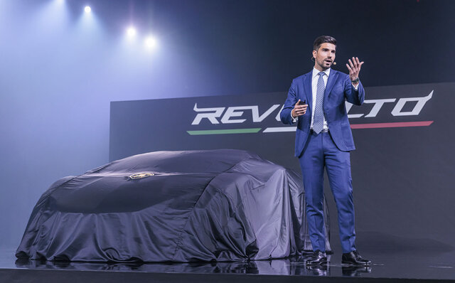 ランボルギーニ初のPHEVフラッグシップ、レヴエルトがジャパンプレミア｜Lamborghini