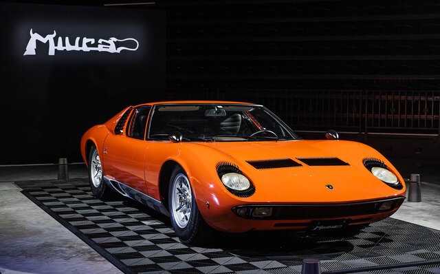 ランボルギーニ初のPHEVフラッグシップ、レヴエルトがジャパンプレミア｜Lamborghini