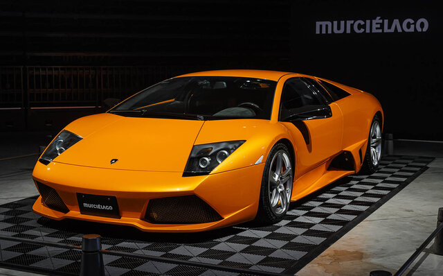 ランボルギーニ初のPHEVフラッグシップ、レヴエルトがジャパンプレミア｜Lamborghini