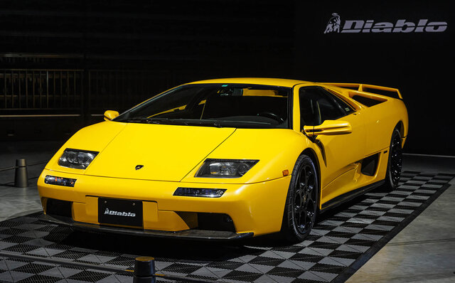 ランボルギーニ初のPHEVフラッグシップ、レヴエルトがジャパンプレミア｜Lamborghini