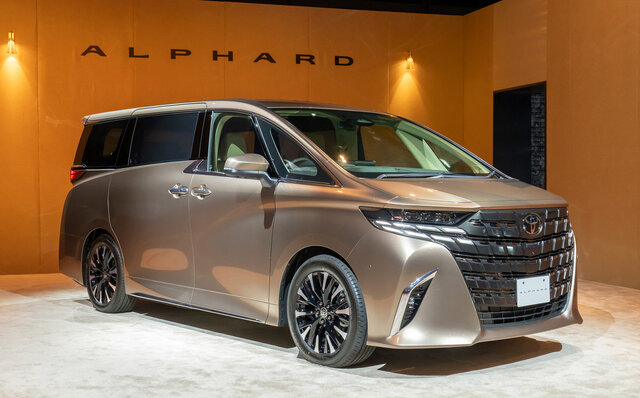 トヨタの最高級ミニバン、アルファードとヴェルファイアが8年ぶりフルモデルチェンジ──高級セダンに匹敵する快適性を実現｜TOYOTA