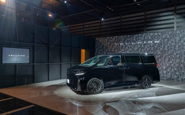 トヨタの最高級ミニバン、アルファードとヴェルファイアが8年ぶりフルモデルチェンジ──高級セダンに匹敵する快適性を実現｜TOYOTA