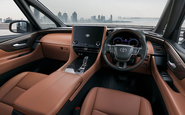 トヨタの最高級ミニバン、アルファードとヴェルファイアが8年ぶりフルモデルチェンジ──高級セダンに匹敵する快適性を実現｜TOYOTA