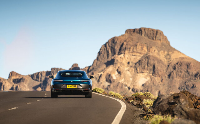 W12エンジンを搭載した18台限定の2シーターGT「バトゥール」開発が完了|BENTLEY W12エンジンを搭載した18台限定の2シーターGT「バトゥール」開発が完了|BENTLEY