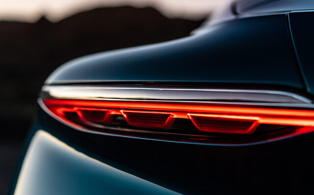 W12エンジンを搭載した18台限定の2シーターGT「バトゥール」開発が完了|BENTLEY W12エンジンを搭載した18台限定の2シーターGT「バトゥール」開発が完了|BENTLEY