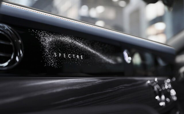 ロールス・ロイス初のBEVスペクターが日本上陸｜ROLLS-ROYCE