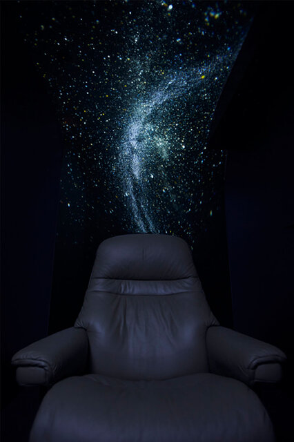 プラネタリウム空間で行う熟眠ヘッドスパ「QUIRON」の、この夏限定スペシャルケア|BEAUTY プラネタリウム空間で行う熟眠ヘッドスパ「QUIRON」の、この夏限定スペシャルケア|BEAUTY