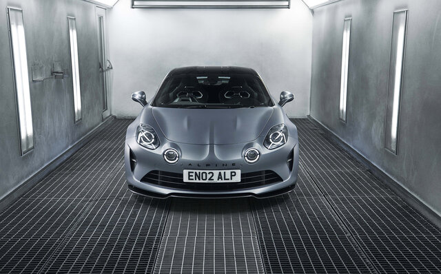 F1マシンのカーボン技術と素材を採用する限定車「アルピーヌ A110 S エンストン」が登場｜ALPINE