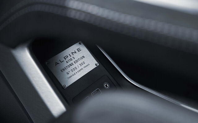 F1マシンのカーボン技術と素材を採用する限定車「アルピーヌ A110 S エンストン」が登場｜ALPINE