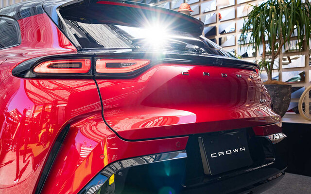 “新しいカタチのスポーツSUV” クラウン スポーツがデビュー｜TOYOTA