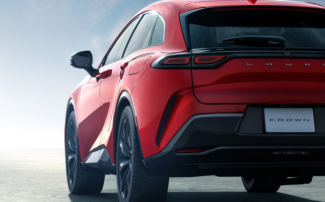 “新しいカタチのスポーツSUV” クラウン スポーツがデビュー｜TOYOTA