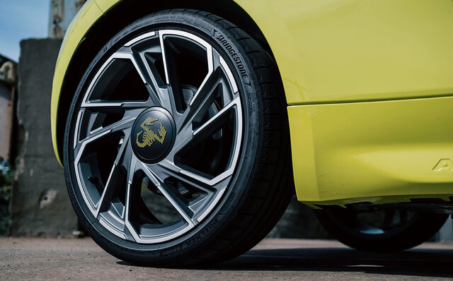 刺激的なエンジンサウンドを楽しめるアバルト初のBEV「アバルト500e」日本上陸|Abarth 刺激的なエンジンサウンドを楽しめるアバルト初のBEV「アバルト500e」日本上陸|Abarth