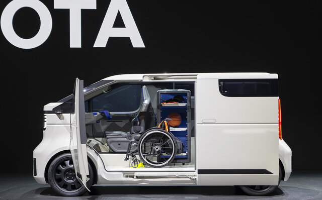 トヨタがジャパンモビリティショーで、コンセプトEVのSUVやスポーツモデルを世界初披露|TOYOTA トヨタがジャパンモビリティショーで、コンセプトEVのSUVやスポーツモデルを世界初披露|TOYOTA