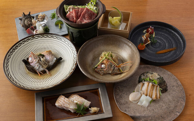 島を変えていく、新しい風と ミシュラン掲載店が多い、食のレベルが高い島。|TRAVEL 島を変えていく、新しい風と ミシュラン掲載店が多い、食のレベルが高い島。|TRAVEL