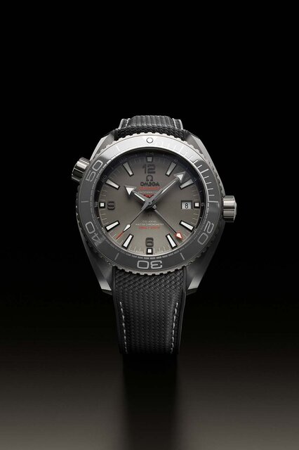 セラミック製の新作「シーマスター プラネットオーシャン ダークグレー」｜OMEGA