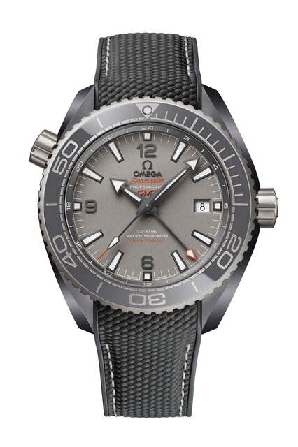 セラミック製の新作「シーマスター プラネットオーシャン ダークグレー」｜OMEGA