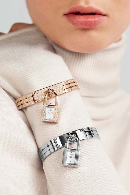 エルメス2023AW新作「H08」「ケリー」鮮やかに輝くウオッチを展開｜HERMÈS