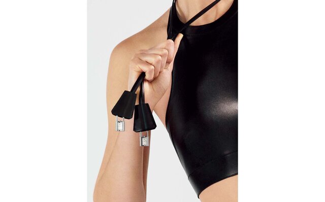 エルメス2023AW新作「H08」「ケリー」鮮やかに輝くウオッチを展開|HERMÈS エルメス2023AW新作「H08」「ケリー」鮮やかに輝くウオッチを展開|HERMÈS