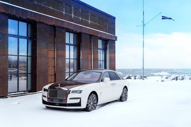 大胆なカラーを纏うロールス・ロイスのビスポークモデルを東京で披露|ROLLS-ROYCE 大胆なカラーを纏うロールス・ロイスのビスポークモデルを東京で披露|ROLLS-ROYCE