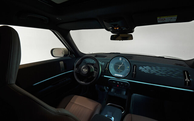 次世代MINIの幕開けを告げる新型MINIカントリーマンがデビュー｜MINI