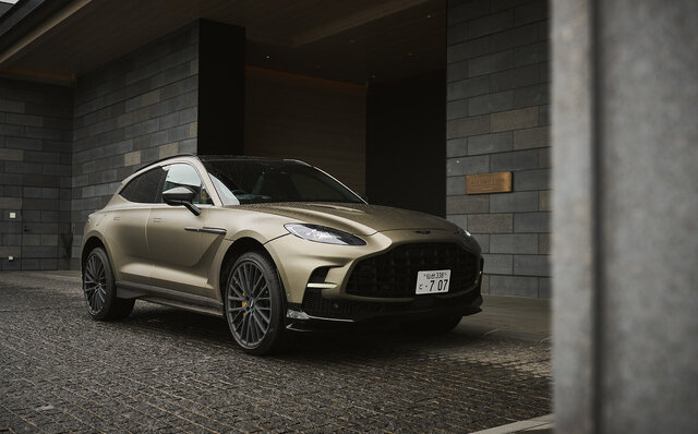 世界で最もパワフルなSUV「アストンマーティンDBX 707」に北海道で試乗｜Aston Martin