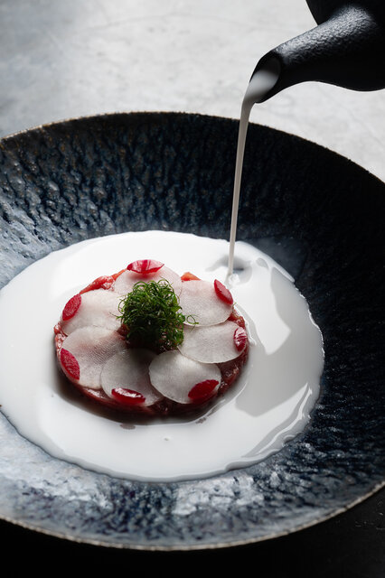 麻布台ヒルズに話題のタイ料理が初上陸。カジュアルラインの「SAAWAAN BISTRO」|EAT 麻布台ヒルズに話題のタイ料理が初上陸。カジュアルラインの「SAAWAAN BISTRO」|EAT