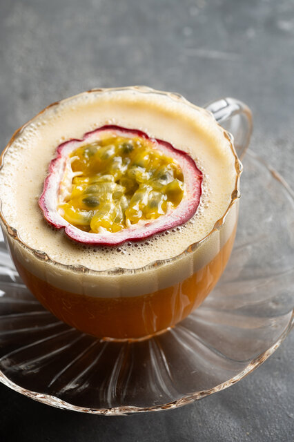 麻布台ヒルズに話題のタイ料理が初上陸。カジュアルラインの「SAAWAAN BISTRO」|EAT 麻布台ヒルズに話題のタイ料理が初上陸。カジュアルラインの「SAAWAAN BISTRO」|EAT