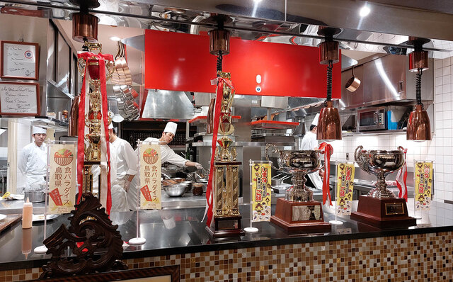 ポール・ボキューズで味わう、日本各地のブランド牛や銘柄牛の始祖 山陰和牛の魅力|EAT ポール・ボキューズで味わう、日本各地のブランド牛や銘柄牛の始祖 山陰和牛の魅力|EAT