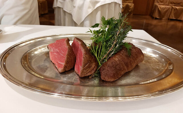 ポール・ボキューズで味わう、日本各地のブランド牛や銘柄牛の始祖 山陰和牛の魅力|EAT ポール・ボキューズで味わう、日本各地のブランド牛や銘柄牛の始祖 山陰和牛の魅力|EAT