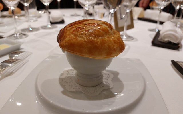 ポール・ボキューズで味わう、日本各地のブランド牛や銘柄牛の始祖 山陰和牛の魅力|EAT ポール・ボキューズで味わう、日本各地のブランド牛や銘柄牛の始祖 山陰和牛の魅力|EAT