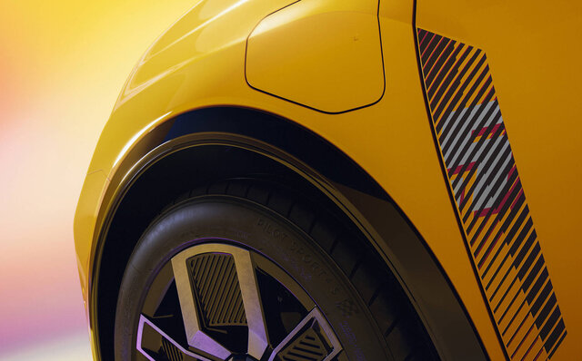 現代に蘇ったルノー5──コンパクトBEVの新型車「ルノー5 E-TECHエレクトニック」がジュネーブショーでワールドプレミア|Renault 現代に蘇ったルノー5──コンパクトBEVの新型車「ルノー5 E-TECHエレクトニック」がジュネーブショーでワールドプレミア|Renault