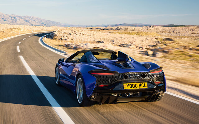 PHEVハイパーカー、アルトゥーラに待望のオープンモデル誕生|McLaren PHEVハイパーカー、アルトゥーラに待望のオープンモデル誕生|McLaren