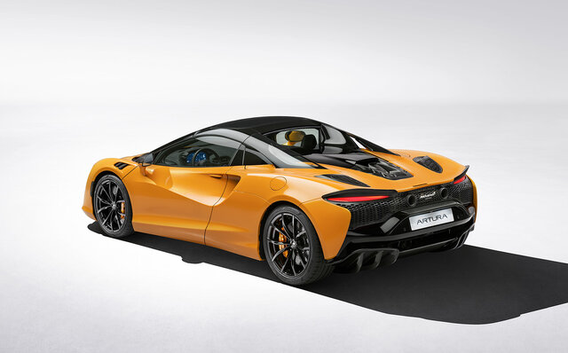 PHEVハイパーカー、アルトゥーラに待望のオープンモデル誕生|McLaren PHEVハイパーカー、アルトゥーラに待望のオープンモデル誕生|McLaren