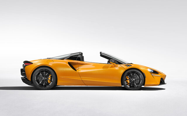 PHEVハイパーカー、アルトゥーラに待望のオープンモデル誕生|McLaren PHEVハイパーカー、アルトゥーラに待望のオープンモデル誕生|McLaren