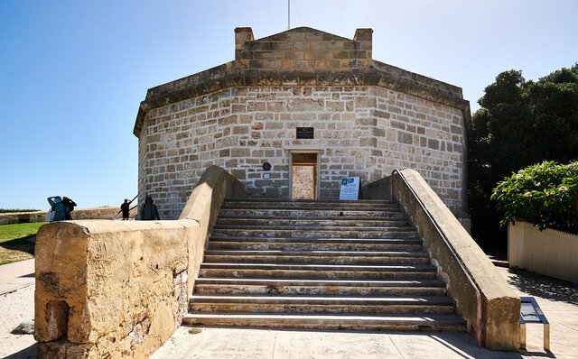 ロットネスト島で、世界一幸せな動物“クオッカ”に恋をした|TRAVEL ロットネスト島で、世界一幸せな動物“クオッカ”に恋をした|TRAVEL