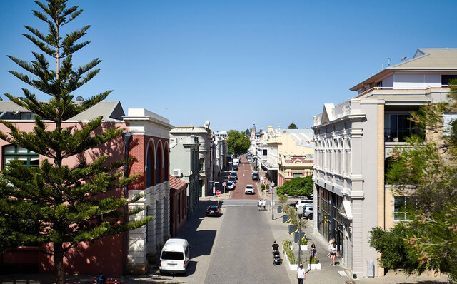 ロットネスト島で、世界一幸せな動物“クオッカ”に恋をした|TRAVEL ロットネスト島で、世界一幸せな動物“クオッカ”に恋をした|TRAVEL