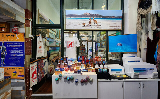 ロットネスト島で、世界一幸せな動物“クオッカ”に恋をした|TRAVEL ロットネスト島で、世界一幸せな動物“クオッカ”に恋をした|TRAVEL