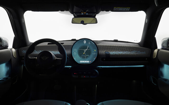 MINIクーパー3ドアが10年ぶりにフルモデルチェンジ｜MINI