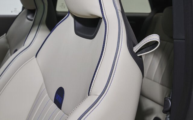 MINIクーパー3ドアが10年ぶりにフルモデルチェンジ｜MINI