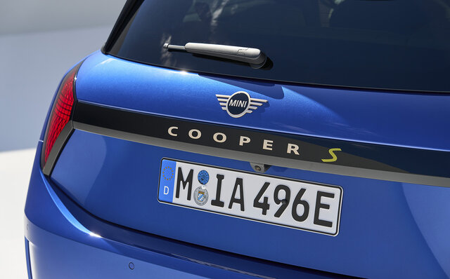 MINIクーパー3ドアが10年ぶりにフルモデルチェンジ｜MINI