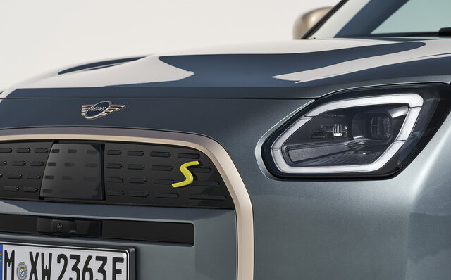 MINIクーパー3ドアが10年ぶりにフルモデルチェンジ｜MINI